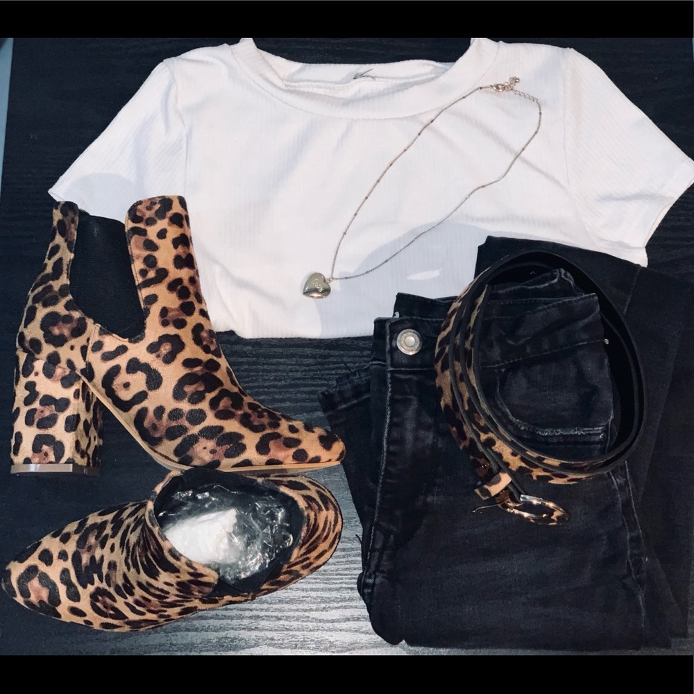 Cheetah print booties *NEVER WORN*